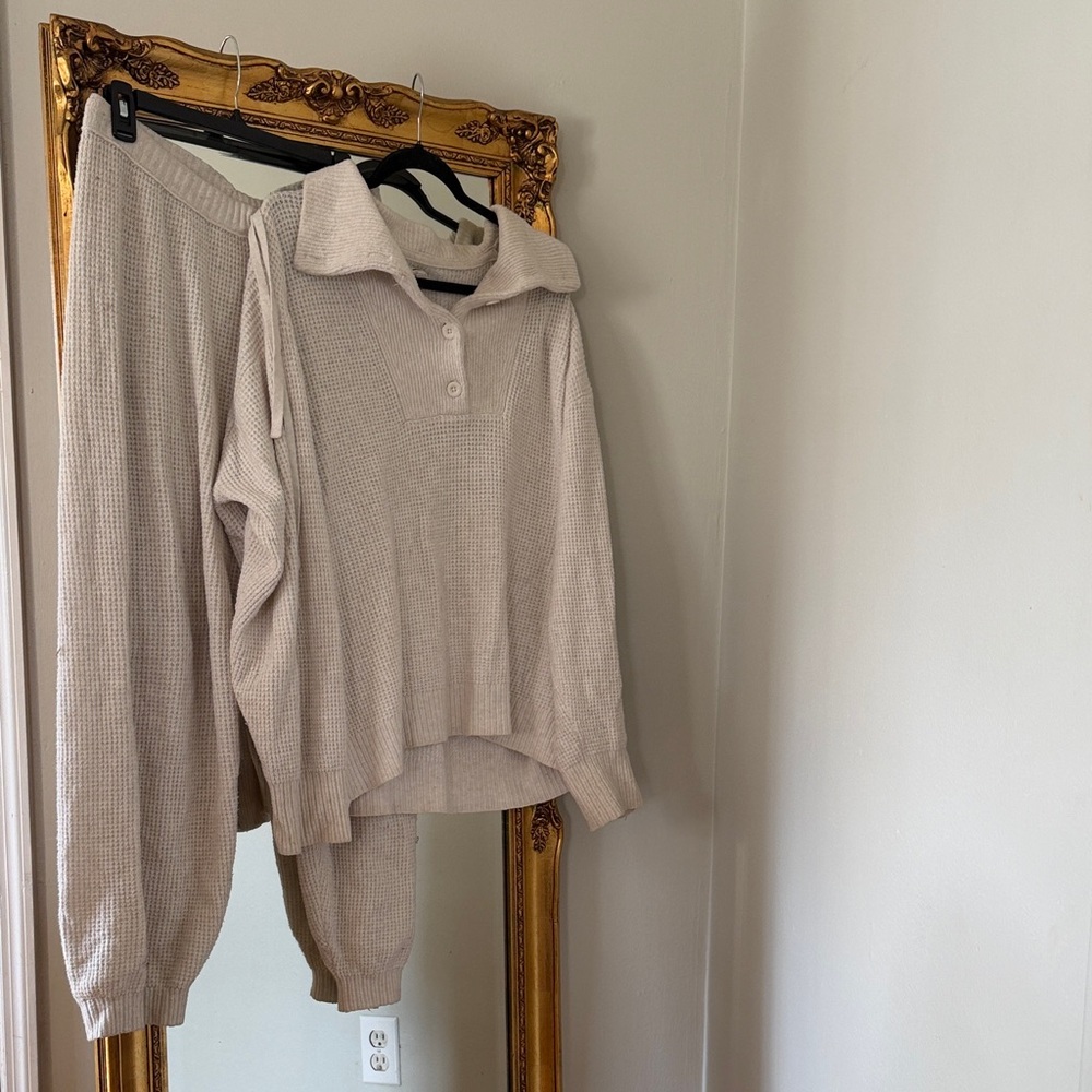 Aerie Beige Knit Lounge Set